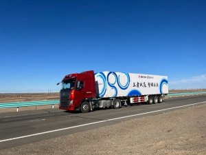 智加科技與東風柳汽合作研發(fā)自動駕駛重卡-物流之家